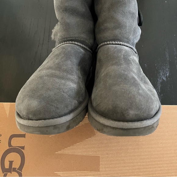 🧡GUC🧡 UGG AUSTRALIA Bailey Triplet Button Boots - Picture 12 of 15
